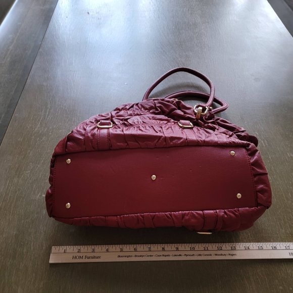 JM Collection New York RED Leather Bag - Picture 16 of 16